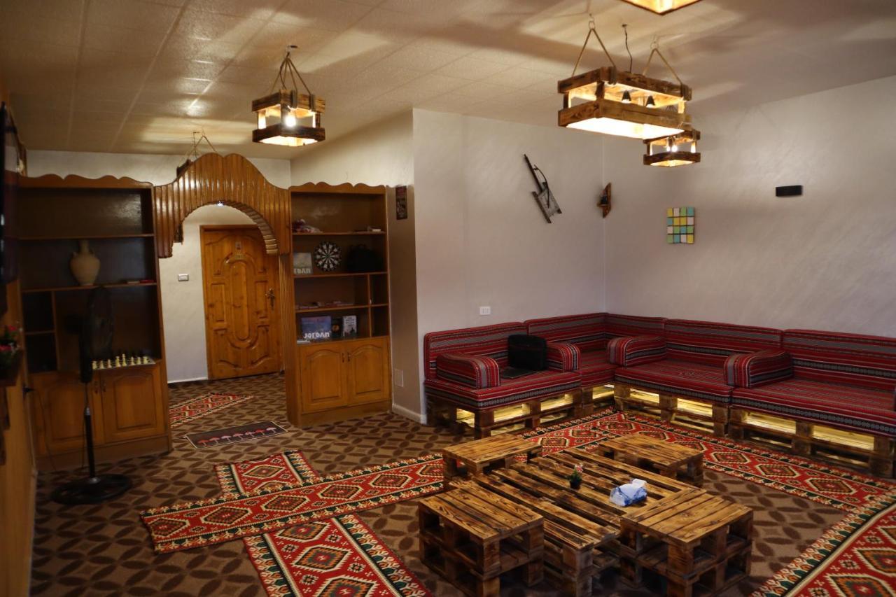 Petra Wooden House Apartment Wadi Musa Exterior foto